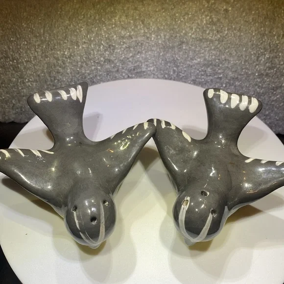 70’s Vintage Rare St Croix Ceramic Bird Salt and Pepper Shakers